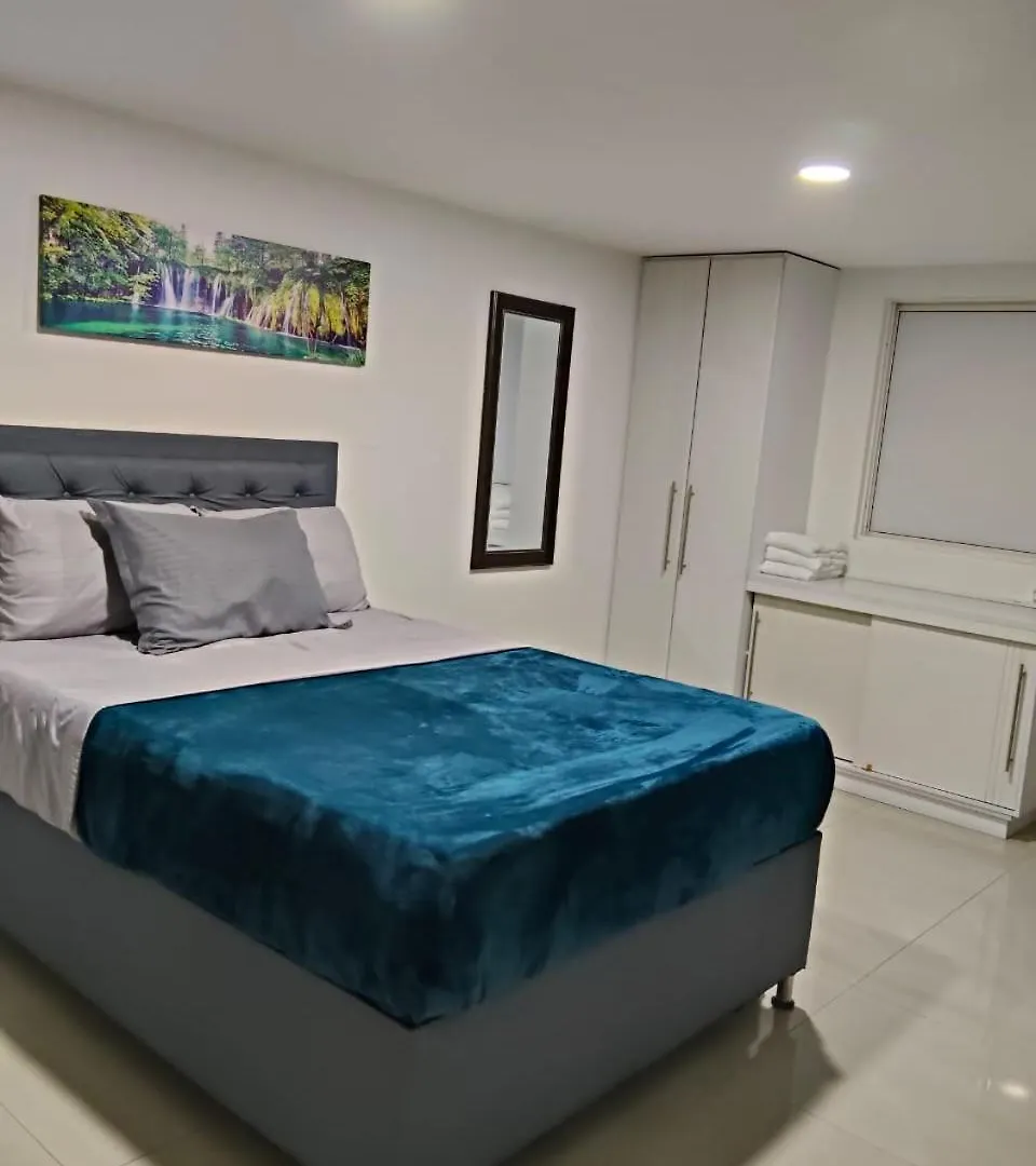 Glam House Hotel Medellín 0*,