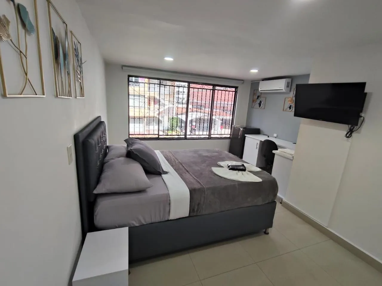 Glam House Hotel 麦德林 0*,  哥伦比亚